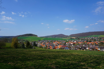 Fototapeta na wymiar Blick auf einen Teil von Delligsen in Niedersachsen