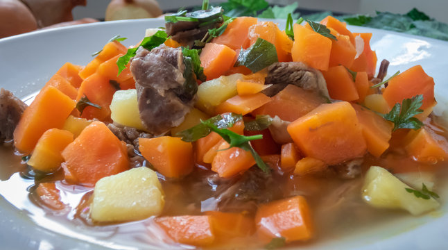 Karotten Eintopf mit Rindfleisch