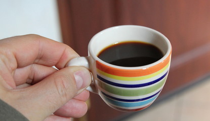 Bere una tazza di caffè - pausa © Alfons Photographer