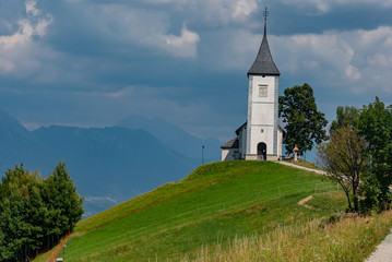 Fototapeta premium Slovenia: Jamnik, a fairytale church