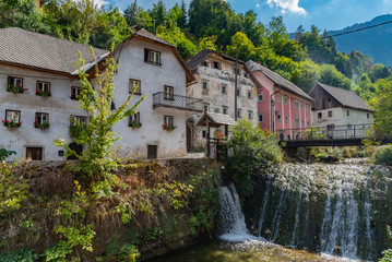 Fototapeta na wymiar Slovenia: Jamnik, a fairytale church