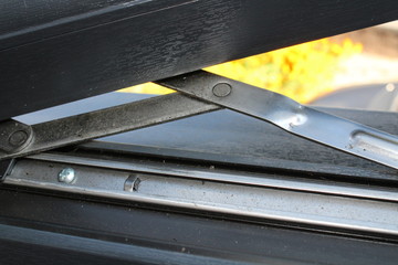 window opening mechanism