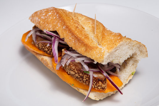 sandwich with chicharron