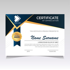 Obraz premium Modern and Stylish Certificate Template Design
