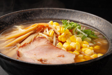 味噌バターコーンラーメン