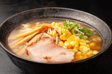 味噌バターコーンラーメン