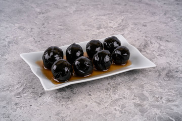 Walnut dessert