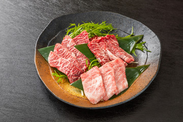 和牛で焼肉　Japanese style luxury grilled beef