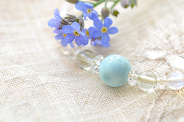 ラリマーとワスレナグサ