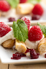 raspberry tiramisu