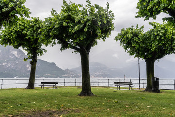 Rainy day at the Como Lake
