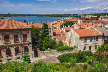 Obraz premium View over the city of Pula, Istrian Peninsula in Croatia.