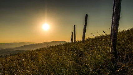 Zachód słońca w górach, Beskid Śląski, Polska © Franciszek