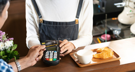 Cafe cashless payment