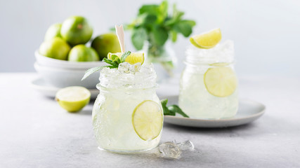 Mojito cocktail with lime