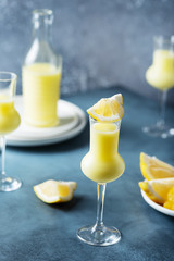 Italian liquor with lemons and cream