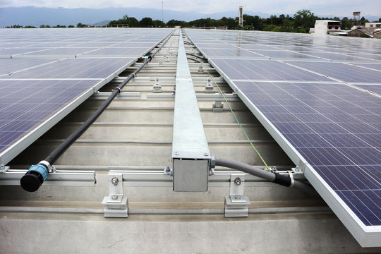 Solar PV on Industrial Roof with Facilities