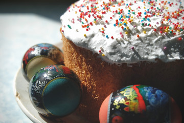 Easter cakes and eggs