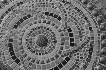 Black and white image of Thai definition and mosaic pattern