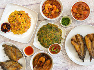 Thai Food Mixed Dishes Sets 