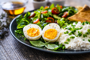 Breakfast - boiled egg, cottage cheese and vegetables
