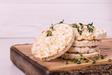 Rice cakes with thyme