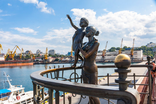 Bronze Monument of Sailor's wife in Odessa, Ukraine. Opened in 2002. Sculptor Oleksandr Tokarev