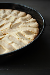 Freshly baked charlotte cools in shape.