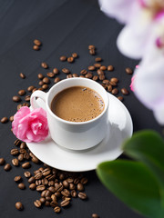 Obraz na płótnie Canvas A Cup of freshly brewed espresso coffee in a white Cup