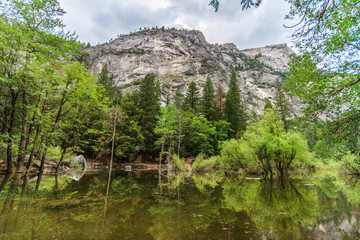 Fototapeta na wymiar Mirror Lake in Yosemite National Park