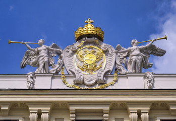 Obraz premium Vienna, Austria - May 19, 2019 - The Hofburg Palace is a complex of palaces from the Habsburg dynasty located in Vienna, Austria.