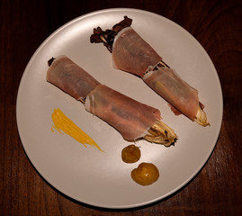 Radicchio and speck rolls
