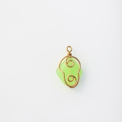 Vivid lime color sea glass nugget wrapped in gold plated wire charm pendant  for neclace or bracelet costume jewelry fashion accessory