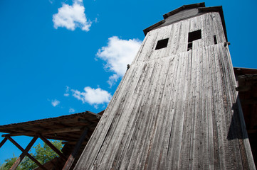 brine-lifting tower in a small Russian village