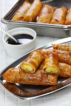 Turon, Filipino Banana Spring Roll, Lumpiang Saging