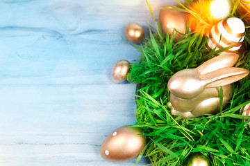Fototapeta na wymiar colorfully painted Easter eggs