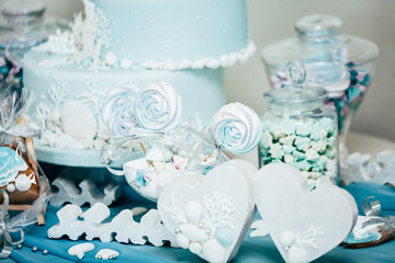wedding cake with a Morse theme © Kamil