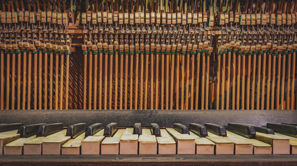 old open dirty piano close up