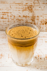韓国のダルゴナコーヒー　dalgona coffee (milk coffee in Korea)