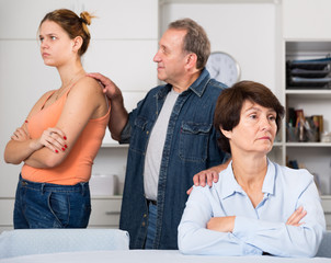 Man is wanting to reconcile daughter with her mom