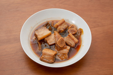 豚の角煮　脂たっぷり　ダイエットイメージ