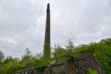 Alte verlassene Ziegelei im Deilbachtal bei Velbert Nierenhof