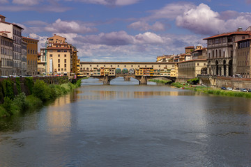 Obraz premium italy florence ponte vecchio on arno river