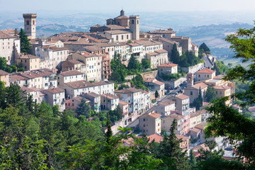 Fototapeta na wymiar Borgo di Arcevia, Ancona, Marche