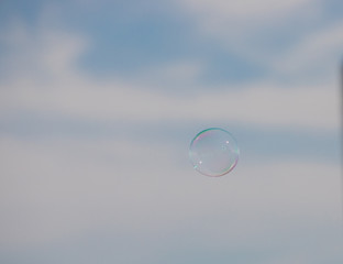 空中のシャボン玉