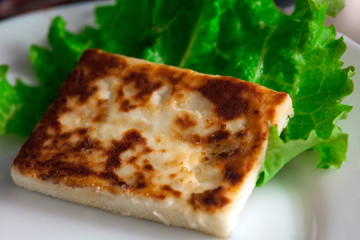 White cheese, grilled and served with lettuce