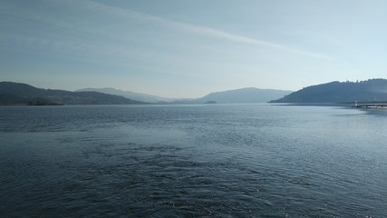 Fototapeta premium lake and mountains