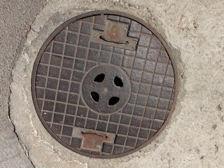 The pig-iron hatch on the road