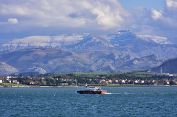 boats sailing at dawn in the bay