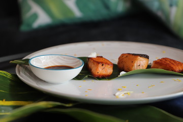 food, plate, meal, white, dinner, dish, gourmet, restaurant, cuisine, fillet, green, delicious, sauce, lunch, cooked, salmon